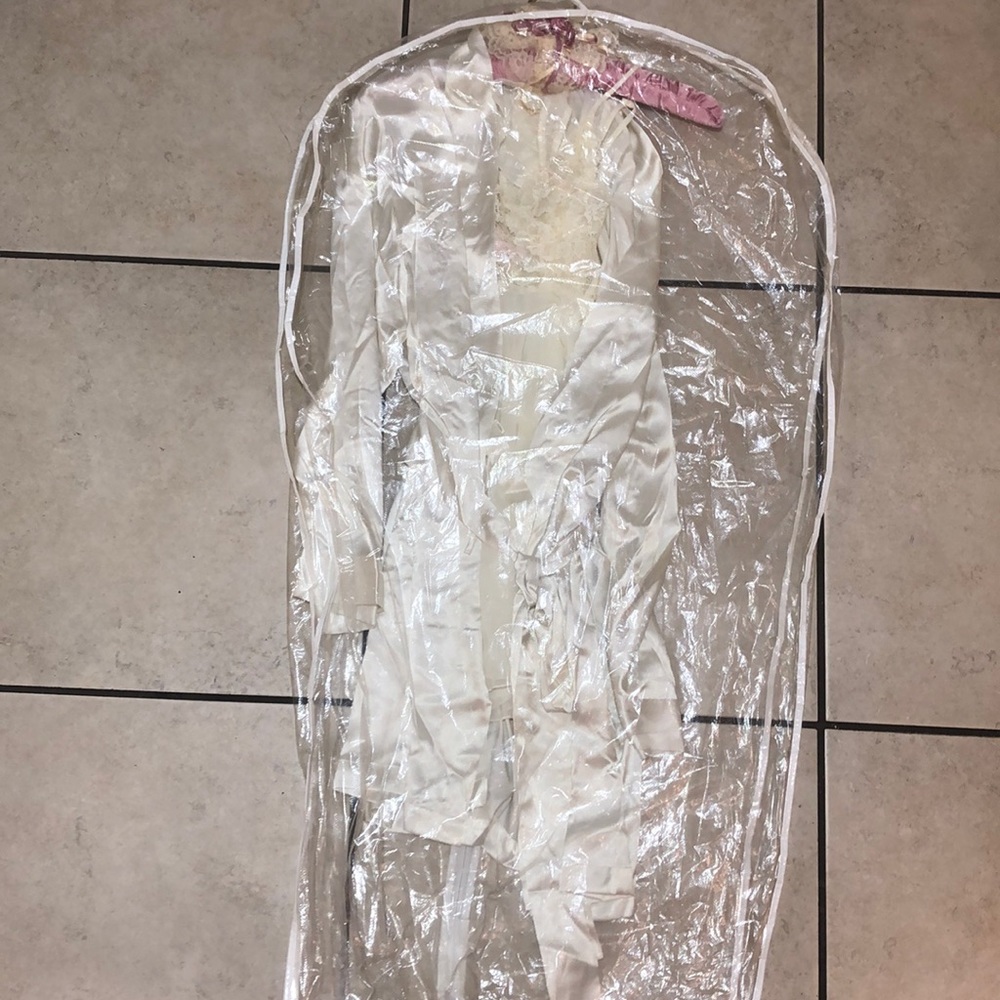 Lingerie And Robe Set - image 1